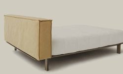 001_Less_03-1-800x800