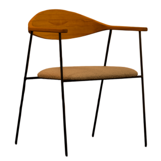 AgdaEncostoMadeira_Cadeira_StudioA_